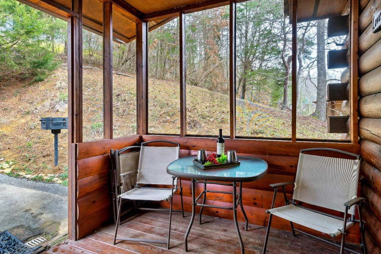 Love Shack Sevierville Exterior photo