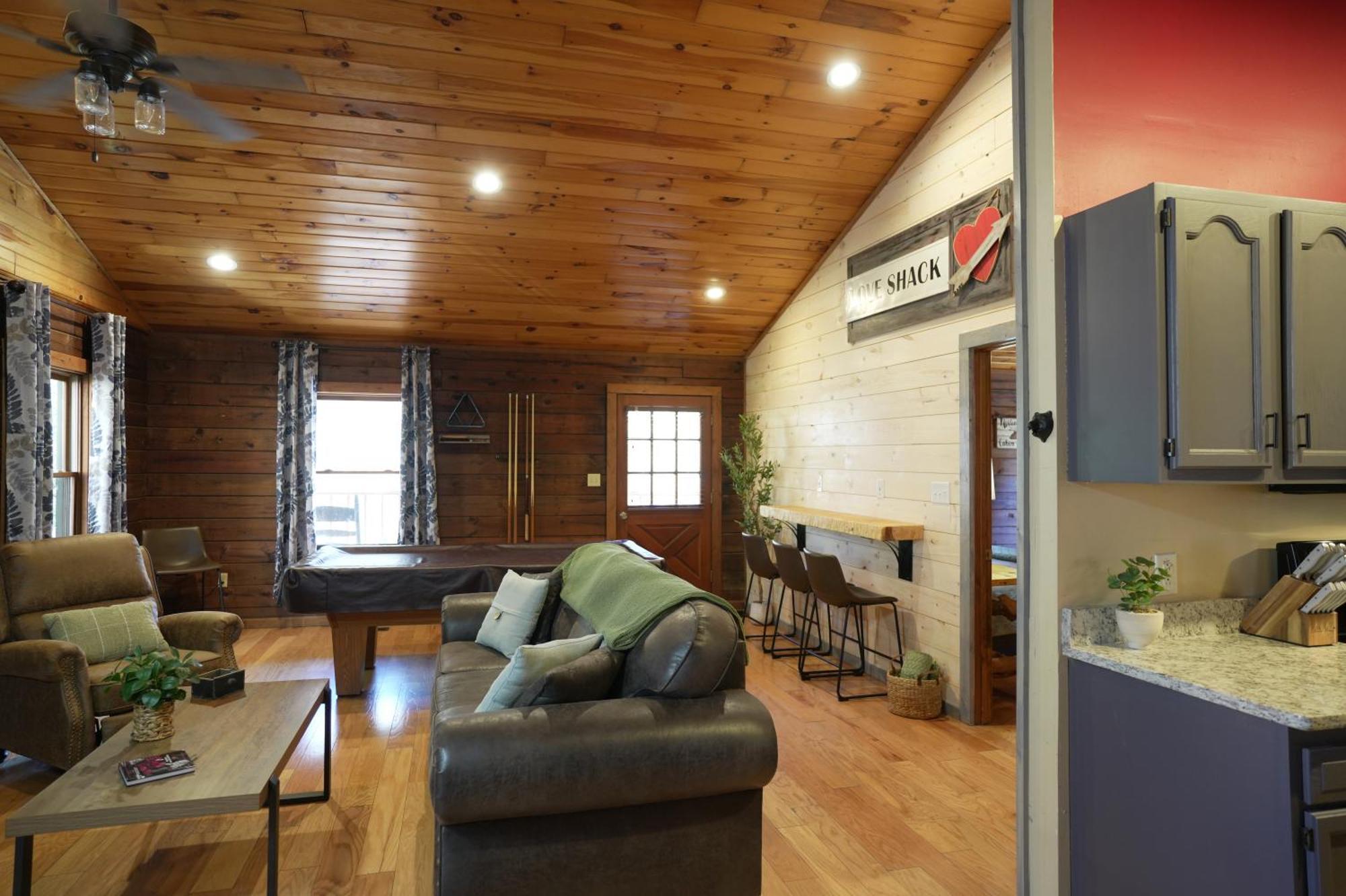 Love Shack Sevierville Exterior photo